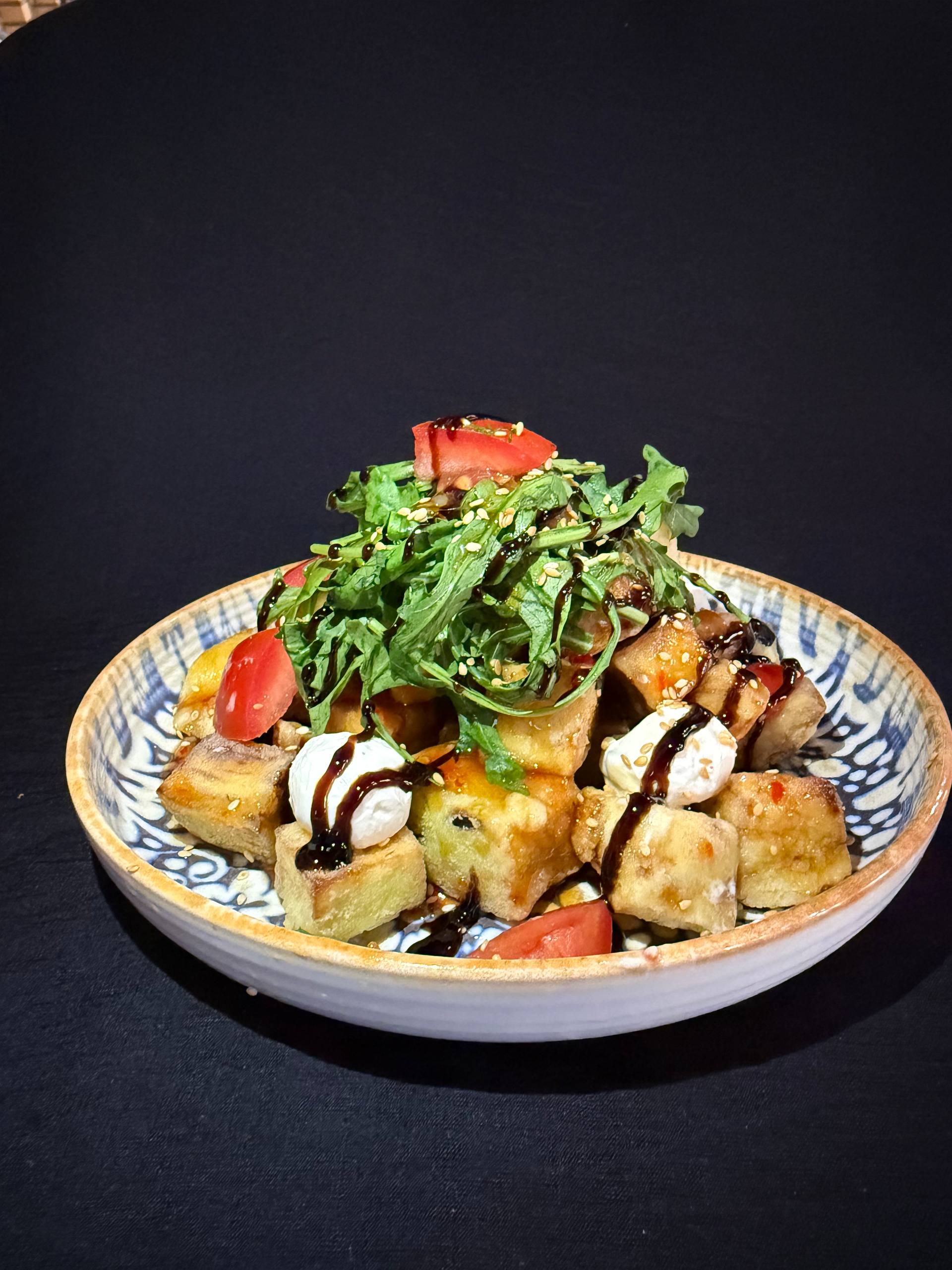 Xushbo‘y qovurilgan baklagan salati